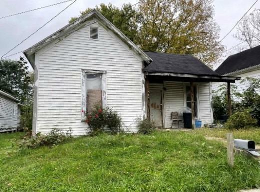 Property Photo:  516 N East St  OH 45133 