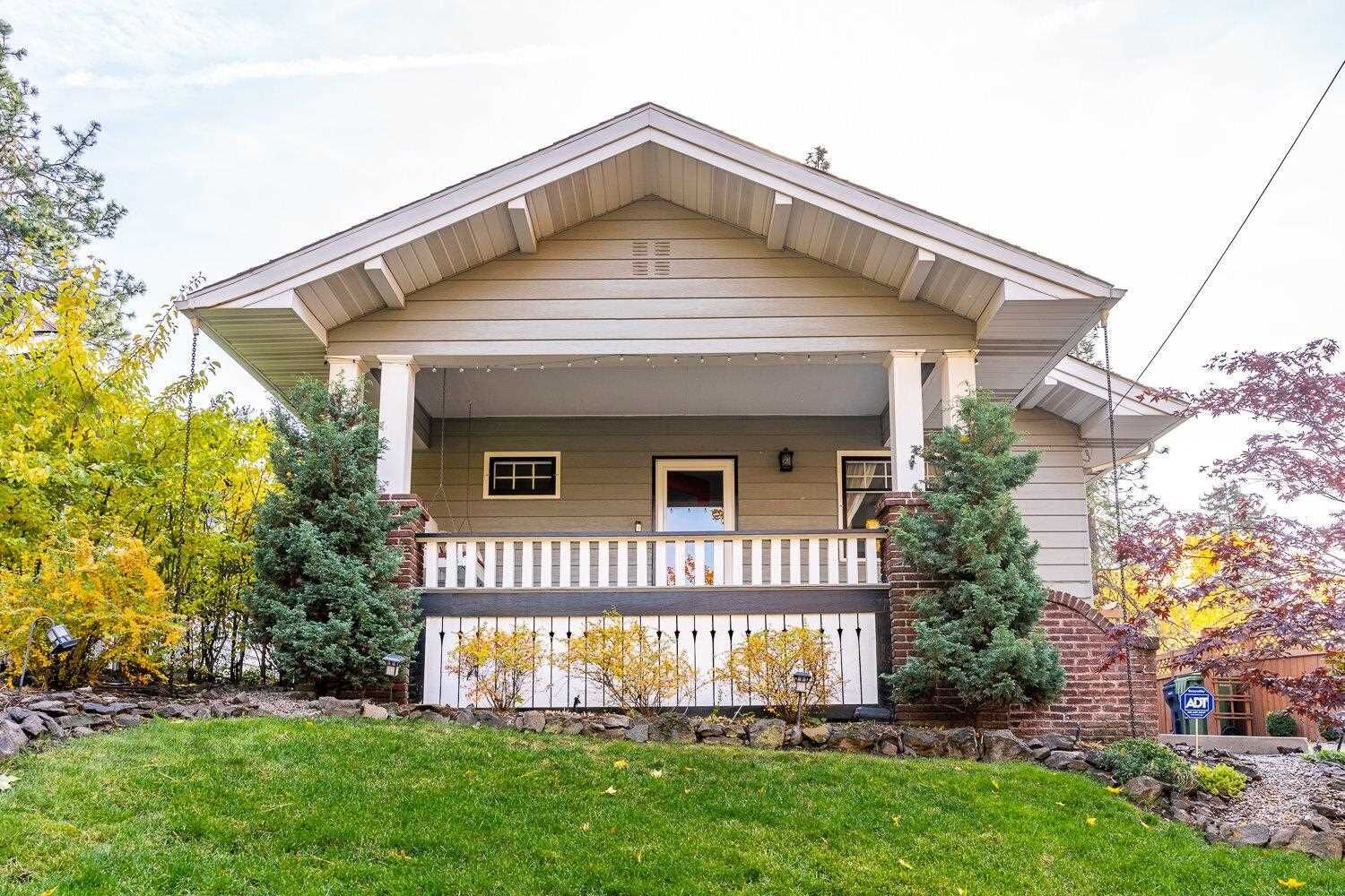Property Photo:  418 E 16th Ave  WA 99203 