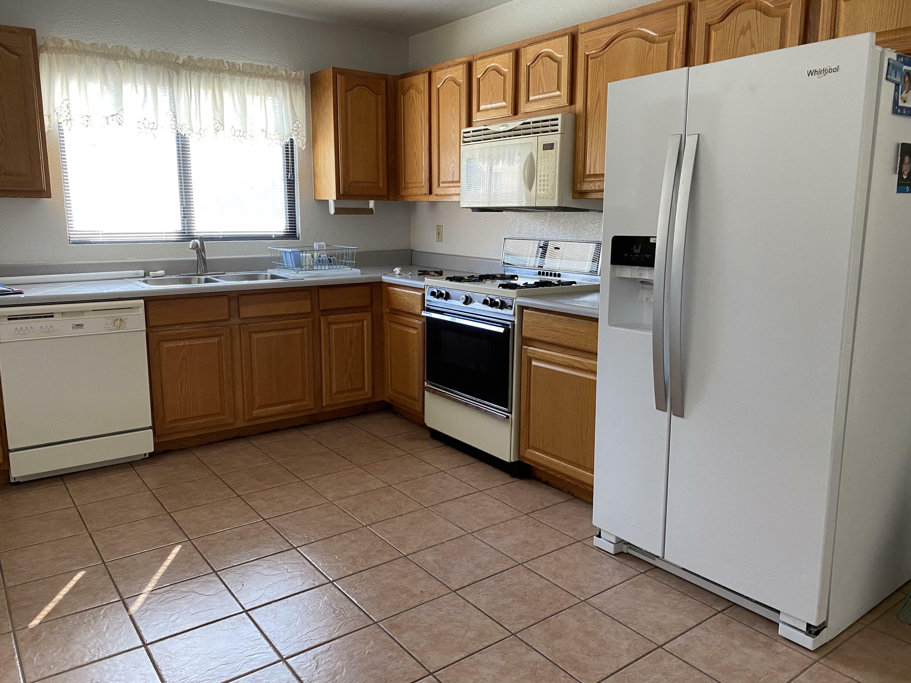 Property Photo: 700 Indiana Street SE NM 87108
