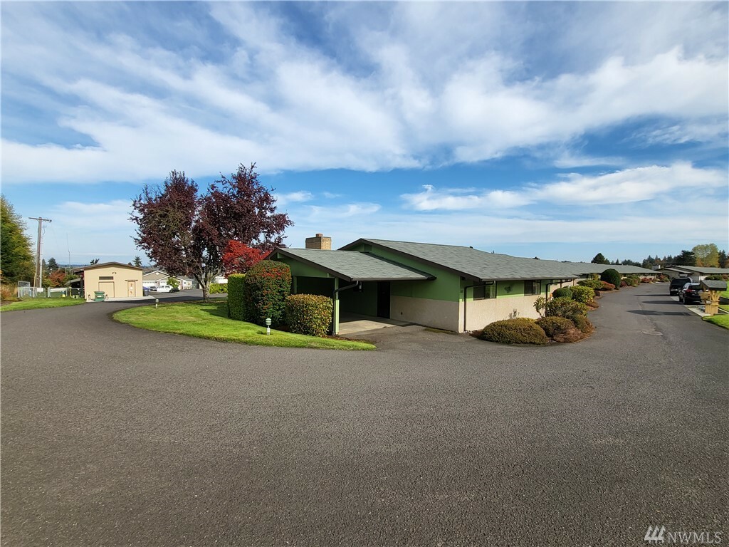 Property Photo: 1301 S 3rd Ave 18D WA 98382