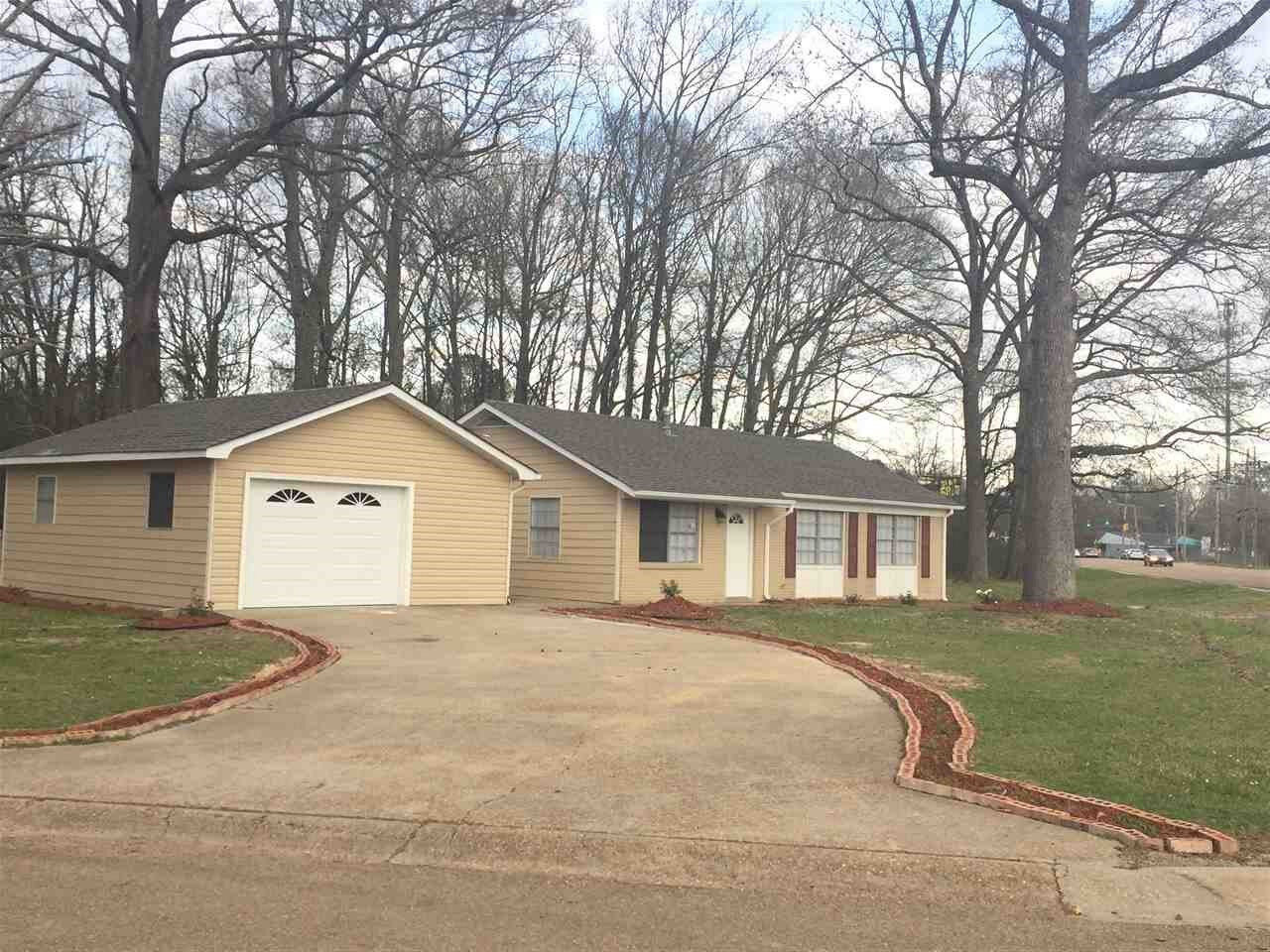 Property Photo:  3354 Longwood Drive  MS 39212 