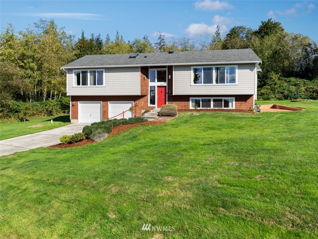 Property Photo:  18819 98th Avenue NW  WA 98292 