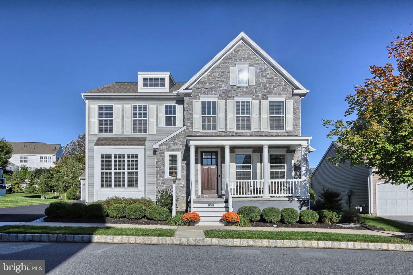 Property Photo:  1302 Hammock Way  PA 17601 