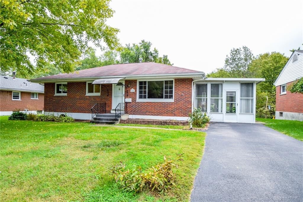 Property Photo: 4508 Amesborough Road OH 45420