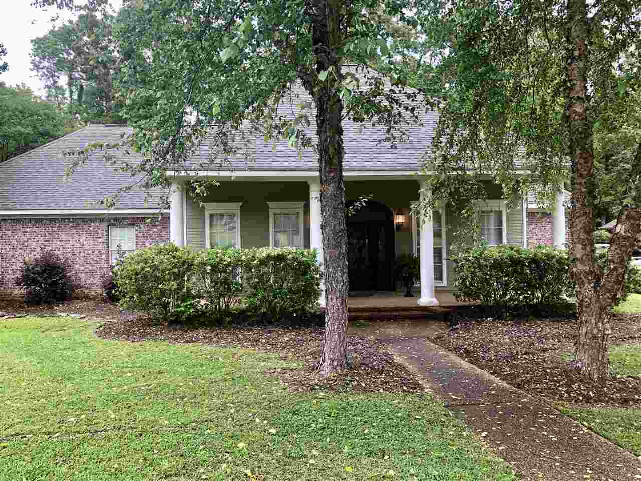 Property Photo:  325 Remington Drive  MS 39042 