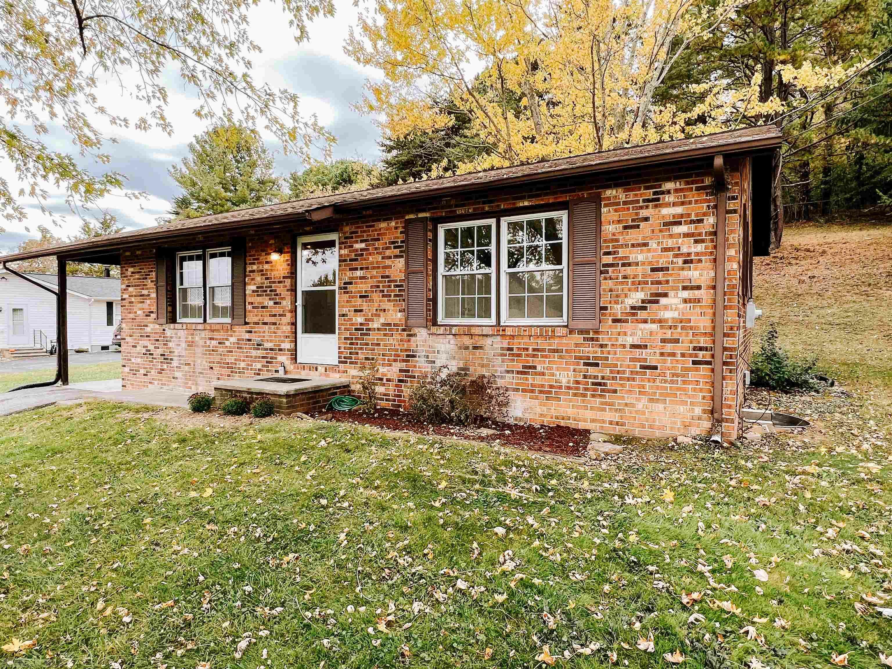 Property Photo:  170 Tanglewood Drive  VA 24073 