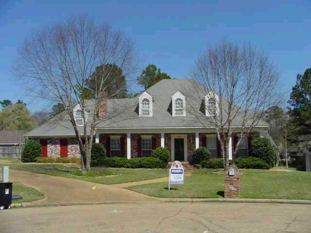 Property Photo:  1212 Woodwind Court  MS 39042 