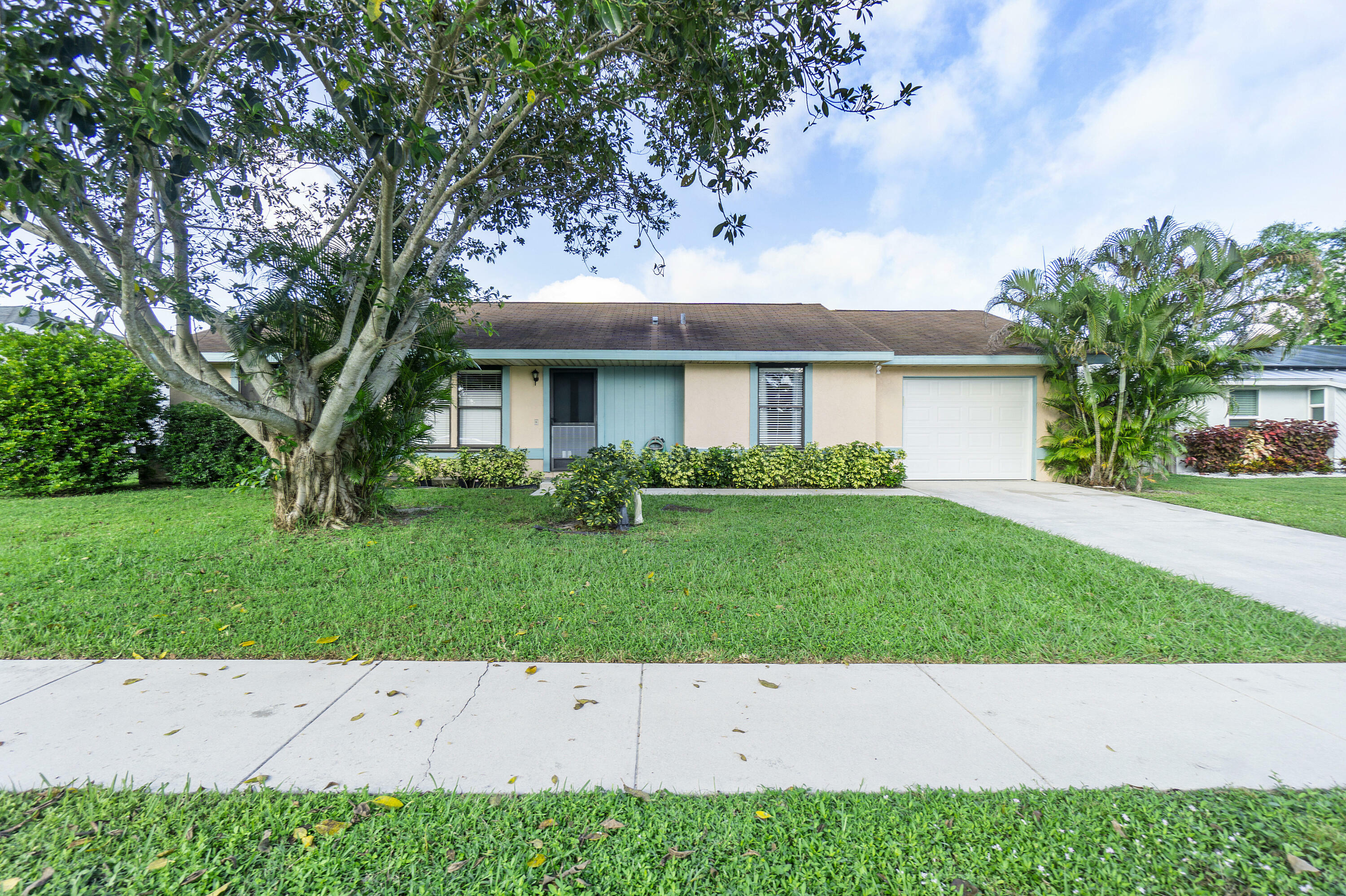 Property Photo:  8461 Michael Drive  FL 33472 