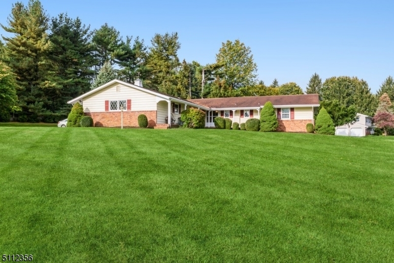 Property Photo:  1 Norton Dr  NJ 08822 