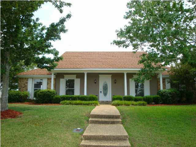 Property Photo:  1001 N Azalea Drive  MS 39110 