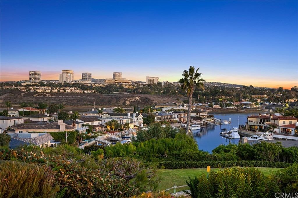 Property Photo: 1050 Santiago Drive CA 92660