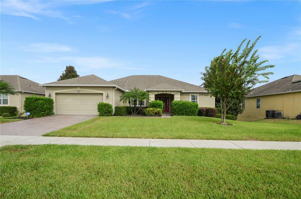 Property Photo:  1008 Glenraven Lane  FL 34711 