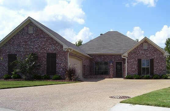 Property Photo:  106 Lynwood Court  MS 39046 