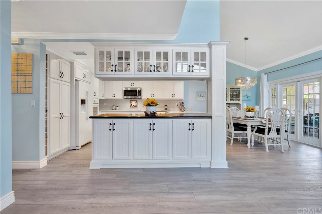 Property Photo:  5101 Piccadilly Circle  CA 92683 