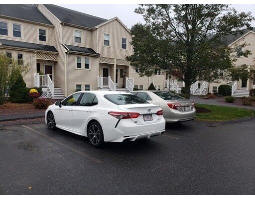 Property Photo: 7 Lamplighter Ln 7 MA 02375