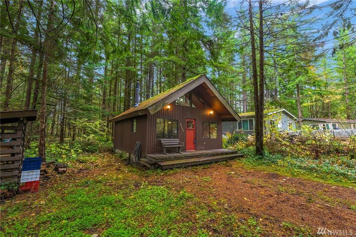 Property Photo:  6206 Shamrock Rd  WA 98266 