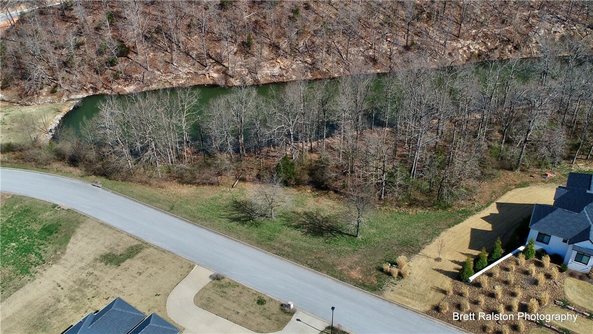 Property Photo:  4101 N Dogwood Canyon Loop  AR 72704 