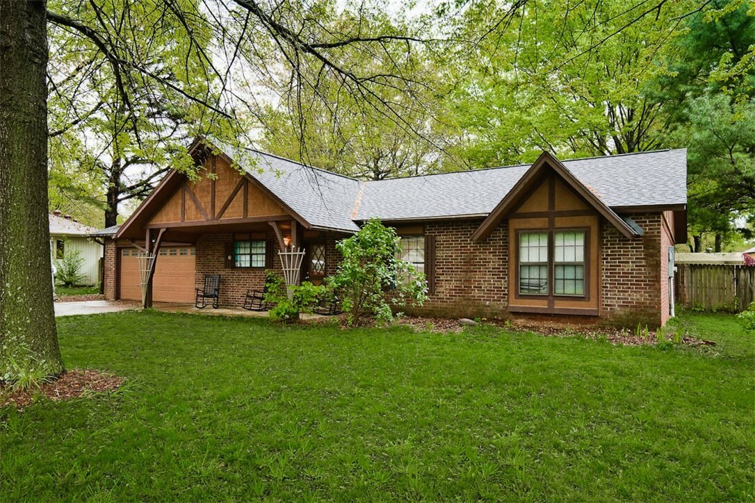 Property Photo:  3007 Parkwood Drive  AR 72756 