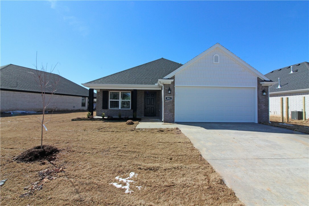 Property Photo:  991 Lakeview Drive  AR 72719 