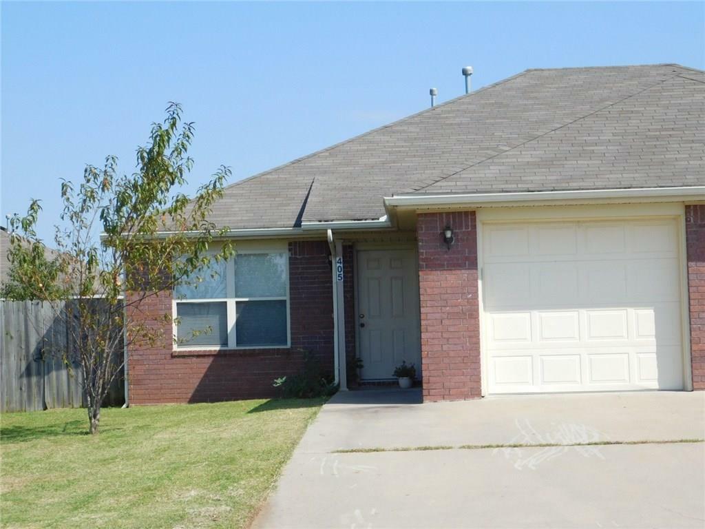 Property Photo:  405-407 Marietta Court  AR 72758 