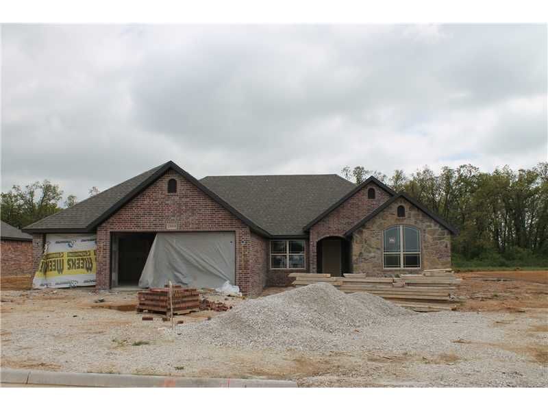 Property Photo: 2004 Brooks Place AR 72758