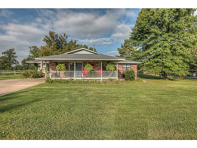 Property Photo: 12471 Leam Boulevard AR 72730