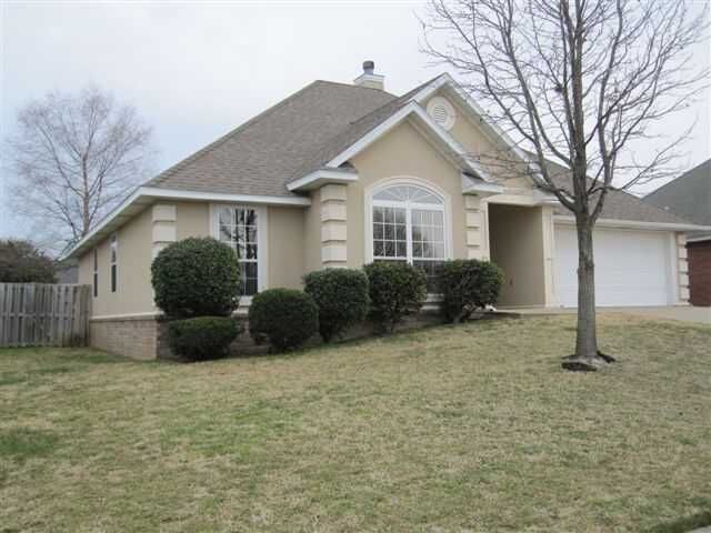 Property Photo:  703 Arcadia Drive  AR 72712 