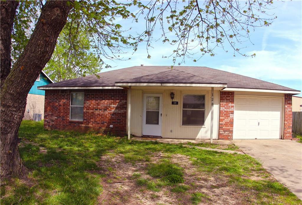 Property Photo:  128 Southland Street  AR 72719 