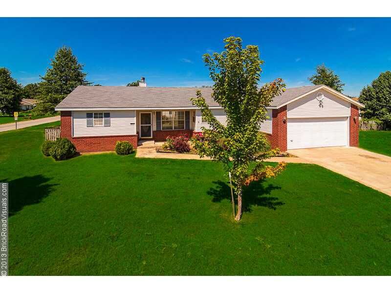 Property Photo: 200 Larson Avenue AR 72745