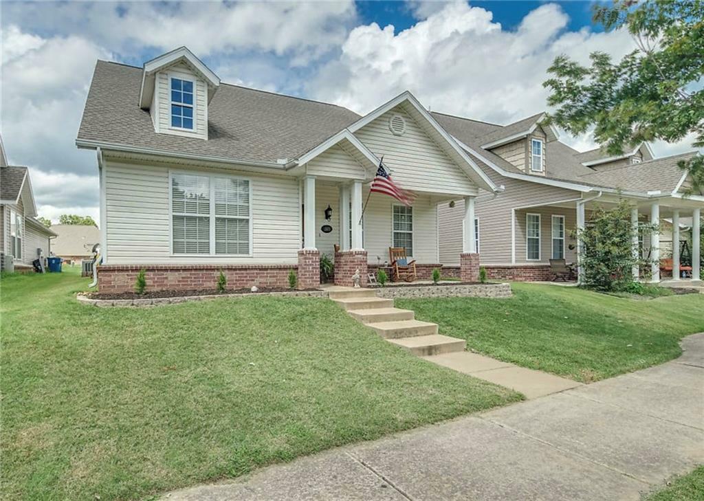 Property Photo:  1503 Benjamin Green  AR 72712 