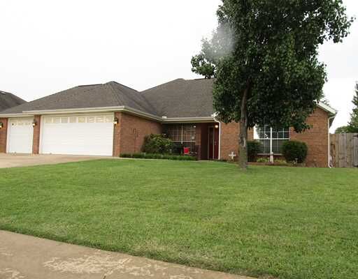 Property Photo: 604 Paradise Way AR 72712