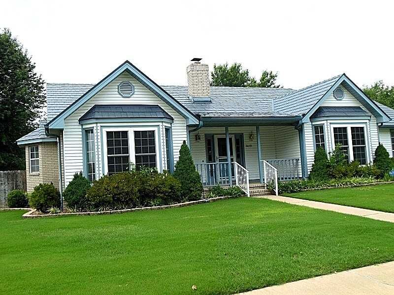 Property Photo: 3419 N Summerhill Drive AR 72703