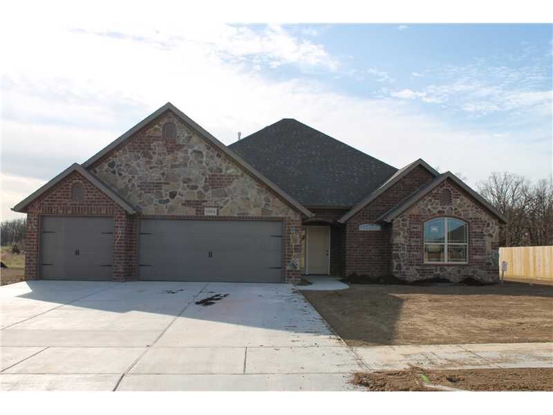 Property Photo: 1904 Brooks Place AR 72758