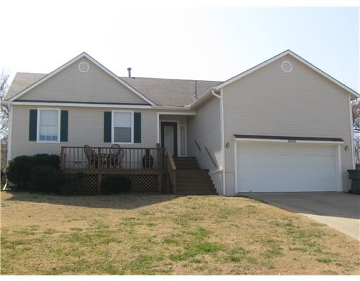 Property Photo:  2943 E Setter Street  AR 72701 