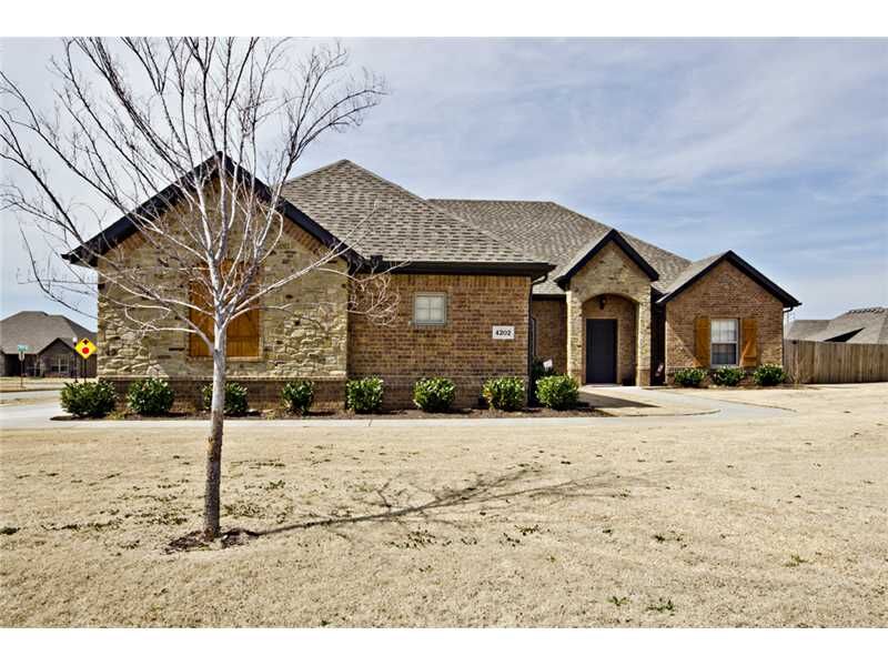 Property Photo:  4202 SW Lilac Street  AR 72712 