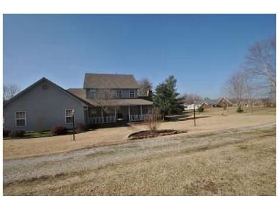 Property Photo:  8611 E Wagon Wheel Road  AR 72762 