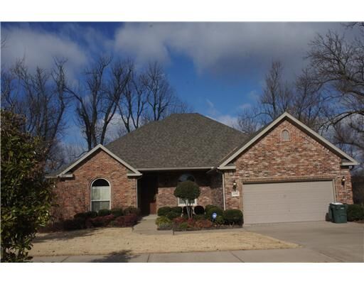Property Photo: 4106 W Morning Mist Drive AR 72704