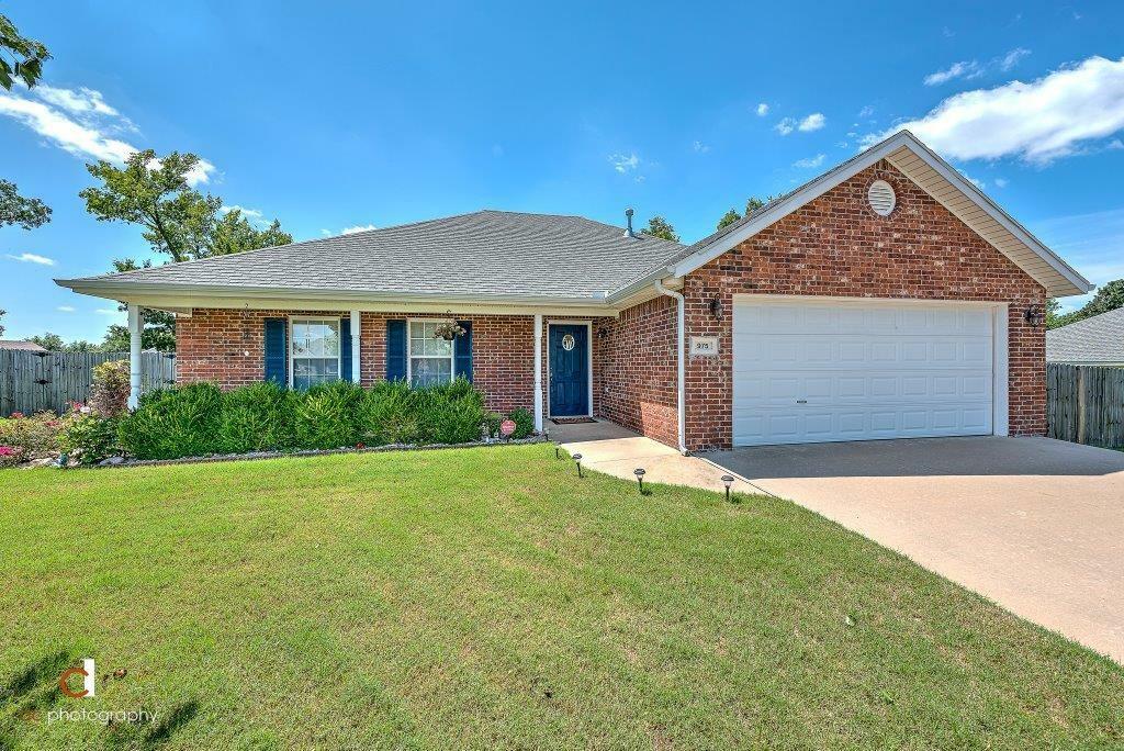 Property Photo:  975 Eagle Crest  AR 72751 