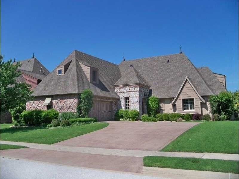 Property Photo:  302 SW Chablis Street  AR 72712 