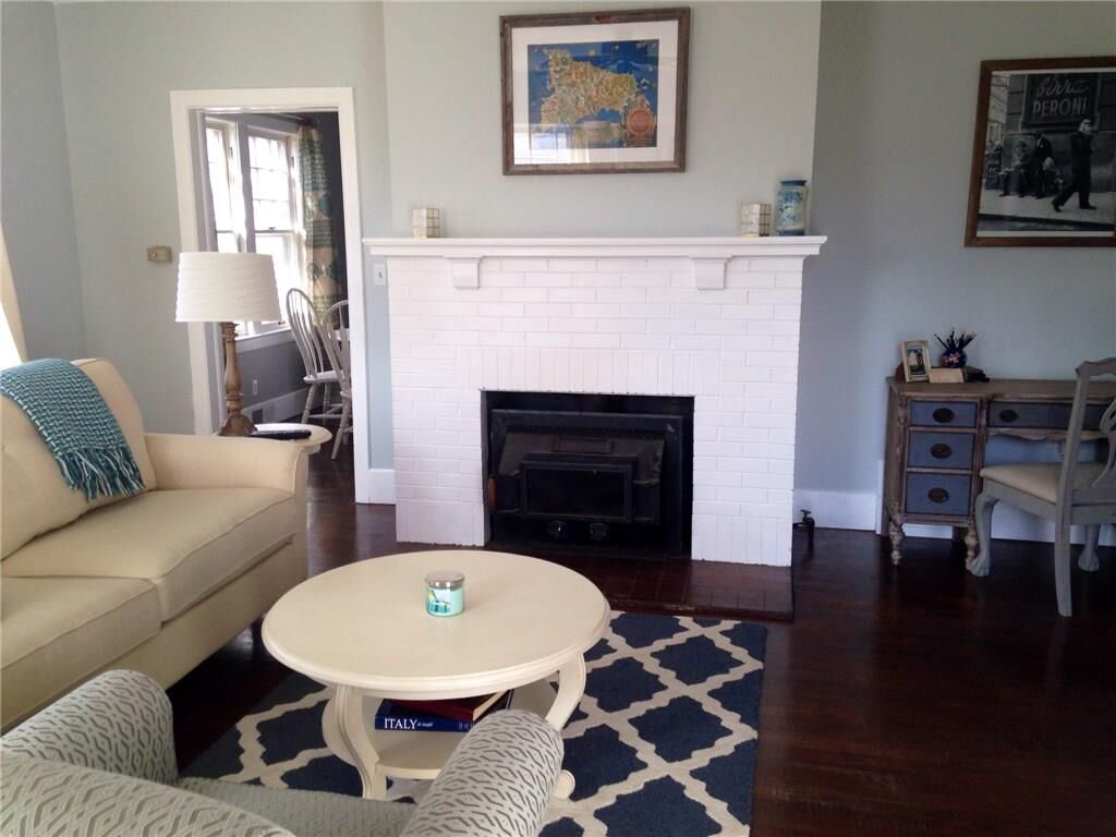 Property Photo:  514 E Gunter Street  AR 72701 