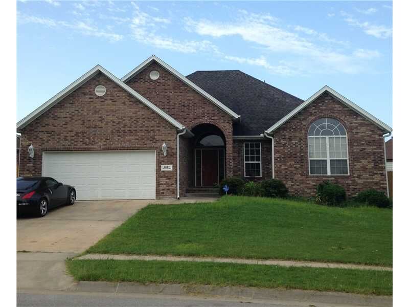 Property Photo: 6187 W Grays Gap Road AR 72704