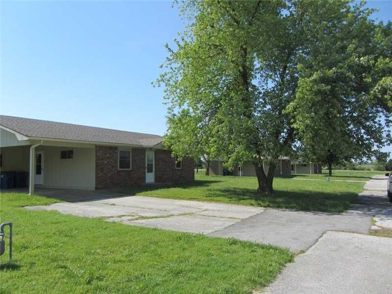 Property Photo: 5936 5980 SW Exeter Drive AR 72712