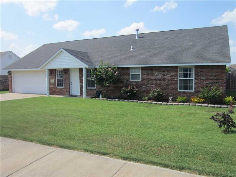 Property Photo: 382 Jeanne Drive AR 72764