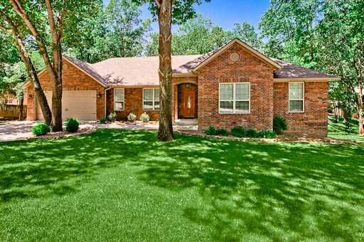 Property Photo:  2407 NW Turner Drive  AR 72712 