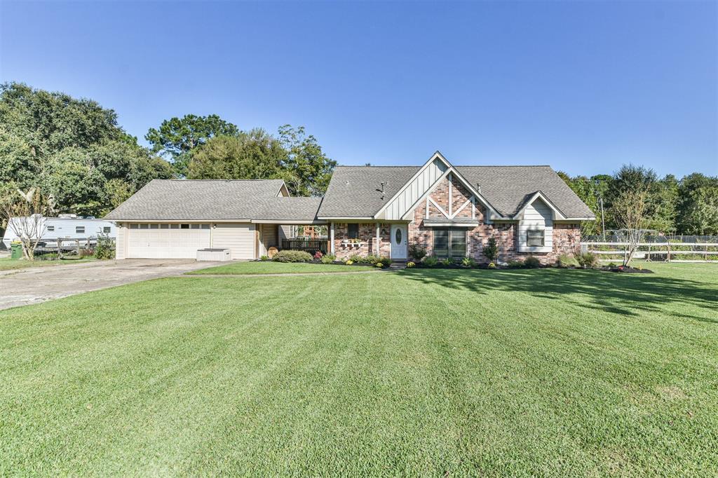 Property Photo: 3725 Wingtail Way TX 77584