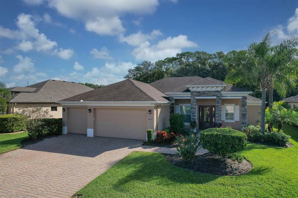 Property Photo: 541 Chantilly Trail FL 34212