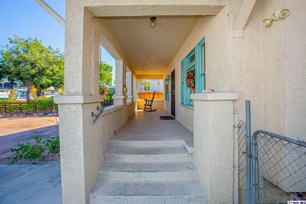 Property Photo:  4920 York Boulevard  CA 90042 