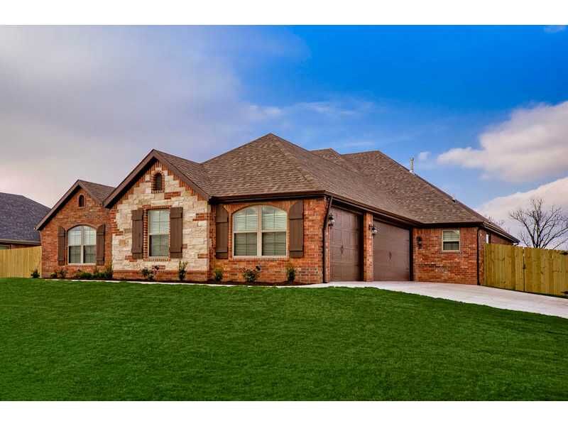 Property Photo:  1200 SW Starry Sky Boulevard  AR 72712 