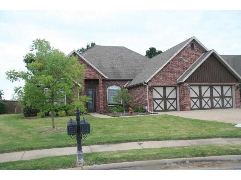 Property Photo:  4304 W Woodview Drive  AR 72758 