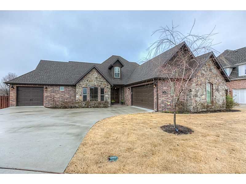 Property Photo:  2603 S Horizon Boulevard  AR 72758 